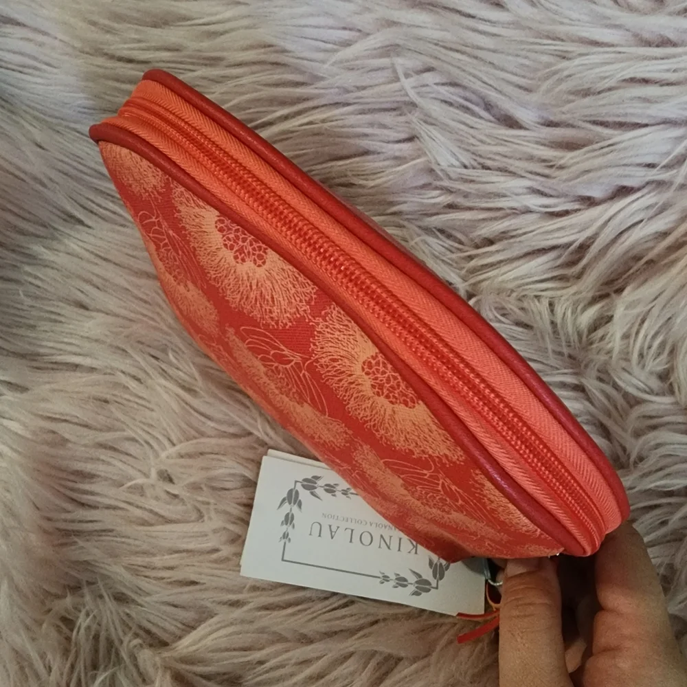 Manaola Kinolau Laulihilihi makeup cosmetic bag ohia lehua